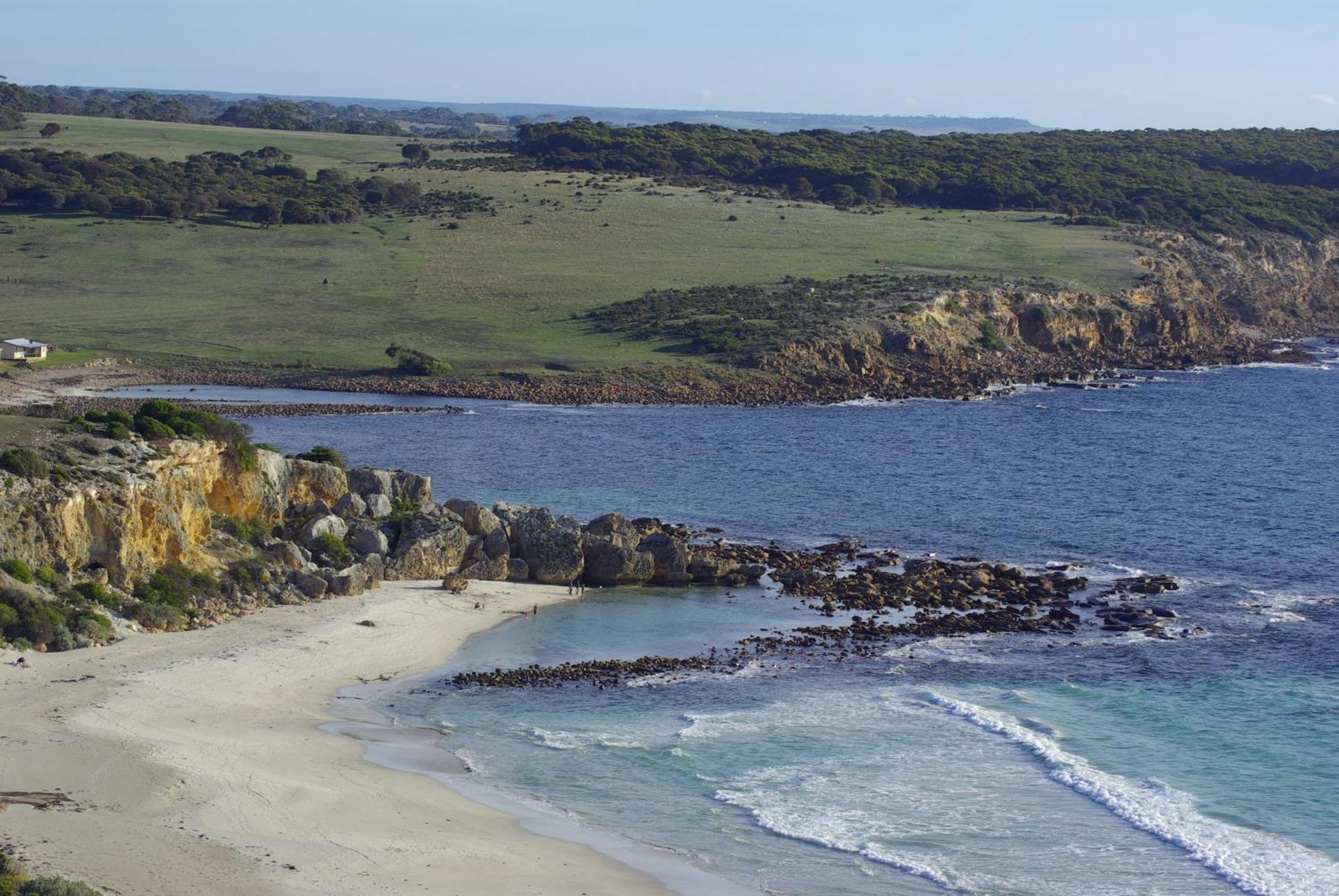 Waves & Wildlife Cottages Kangaroo Island Stokes Bay Bagian luar foto